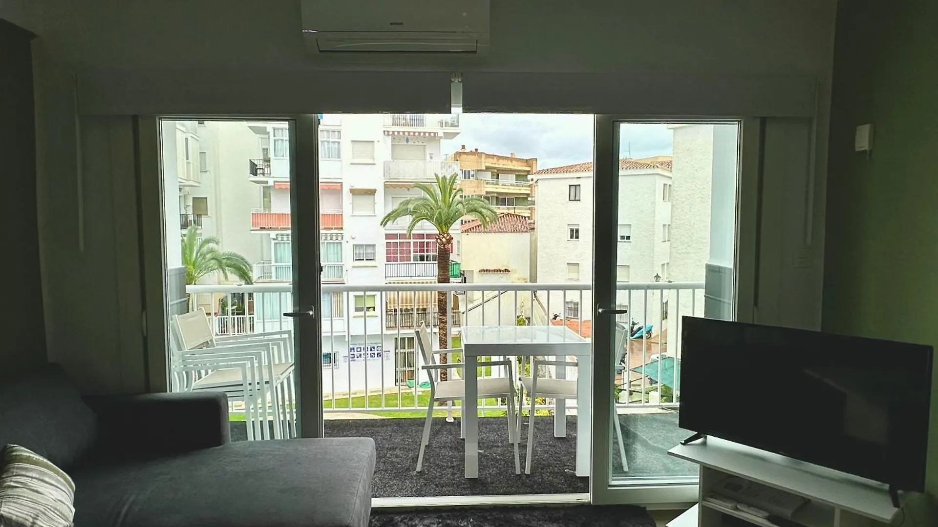 Edf. 4 Caminos Apartment Nerja 0*,